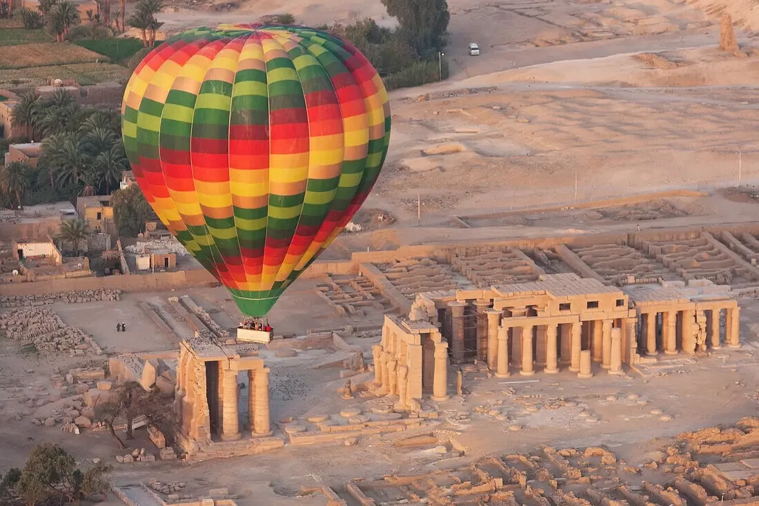 circuit d’une nuit à Louxor depuis Le Caire en avion