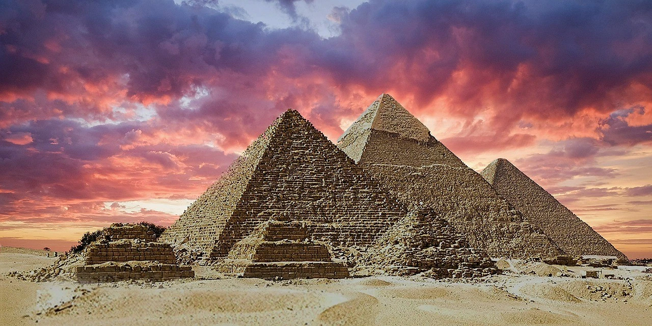 VIP Giza Pyramids Private Tour