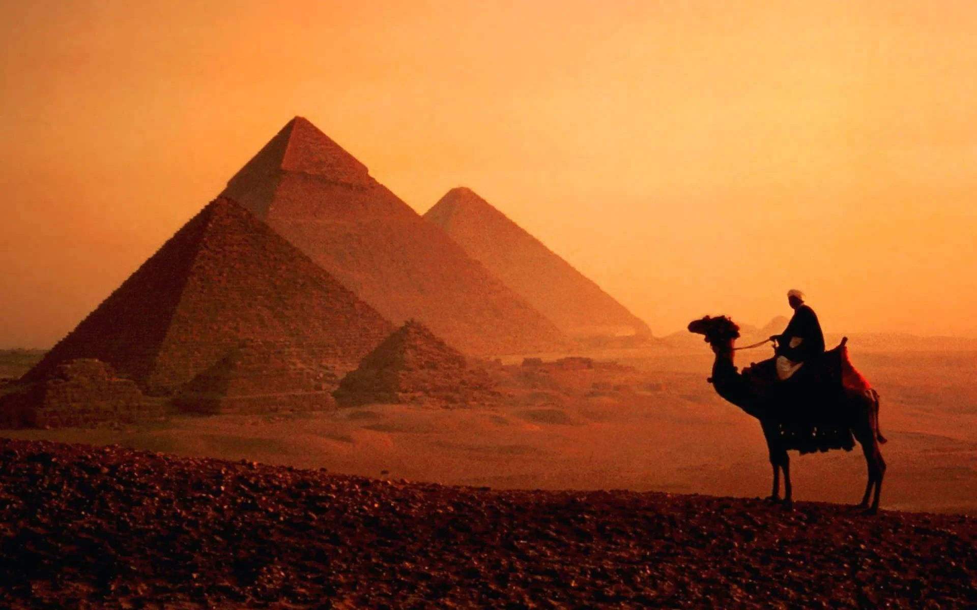 Giza Pyramids, Saqqara & Boat Ride from Luxor