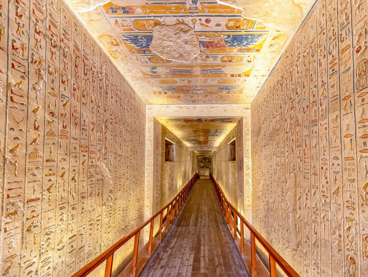 Luxor Valley of the Kings & Queens Tour