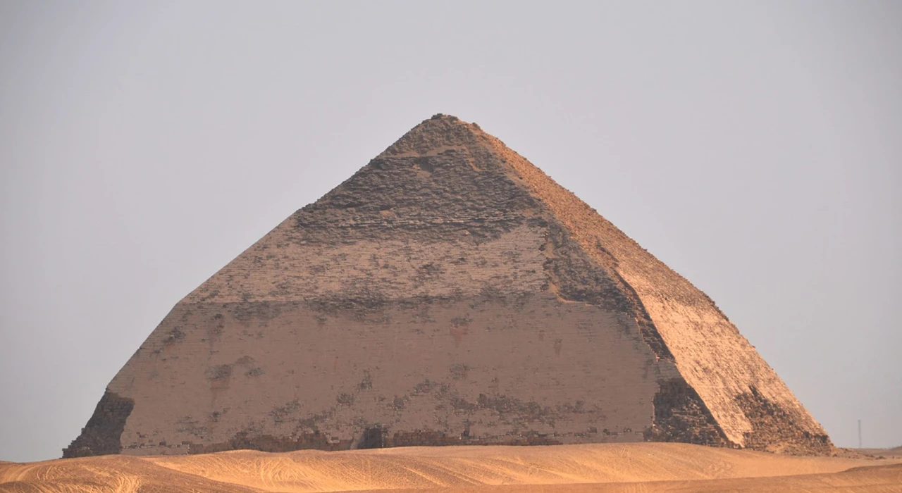 Meidum and Dahshur pyramids day tour from Giza - Dahshour