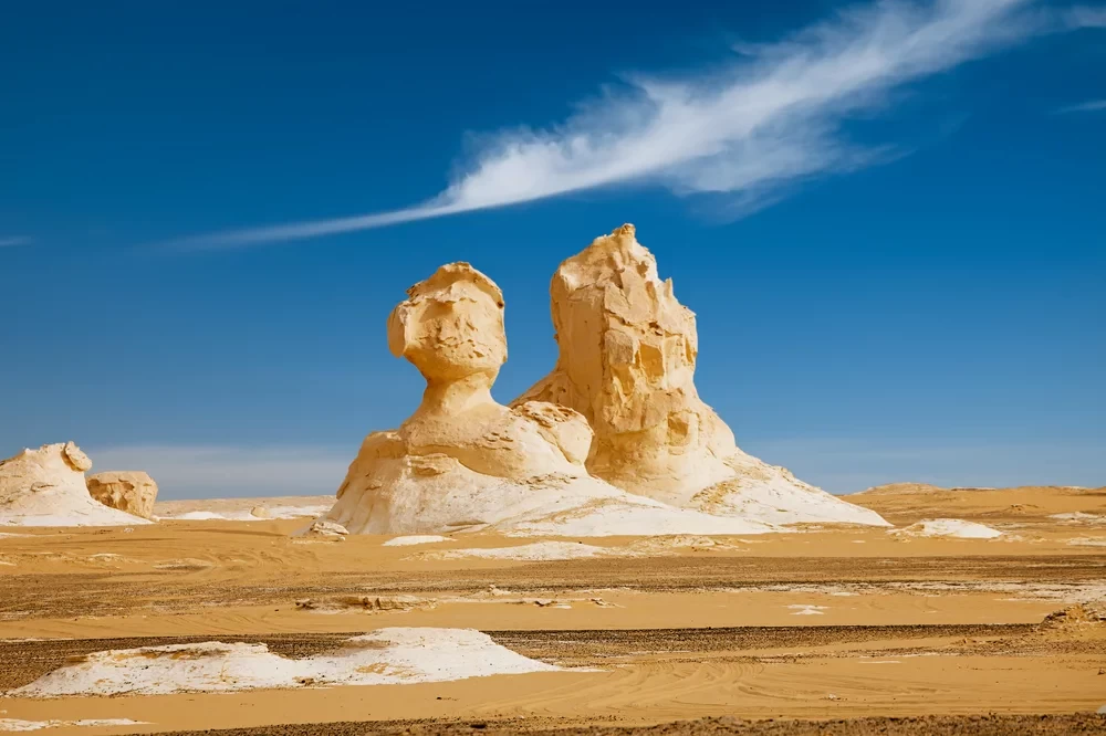 The White Desert and Bahariya Oasis Overnight tour from Cairo