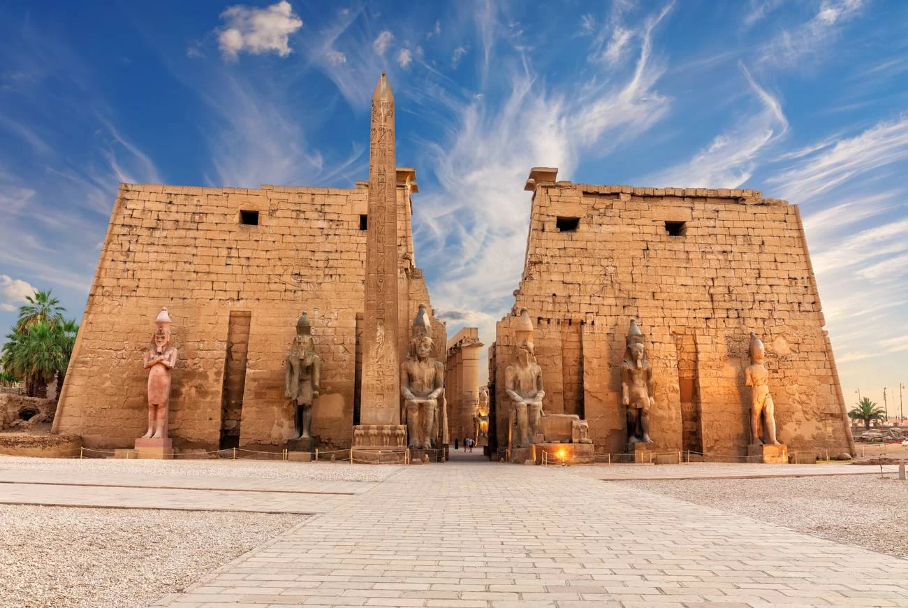 luxor1