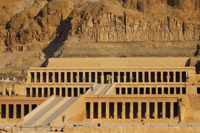 A Day Tour in Luxor and Karnak Temple with Sound Light Show