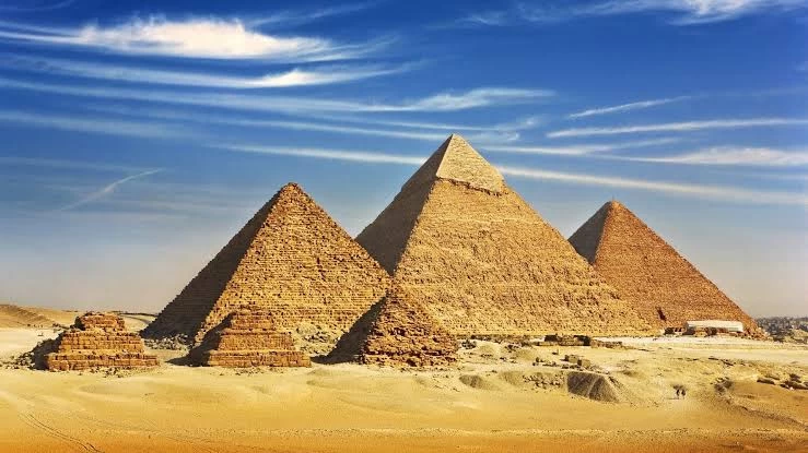A Day Tour to Giza Pyramids, Old Cairo with Sound and Light Show