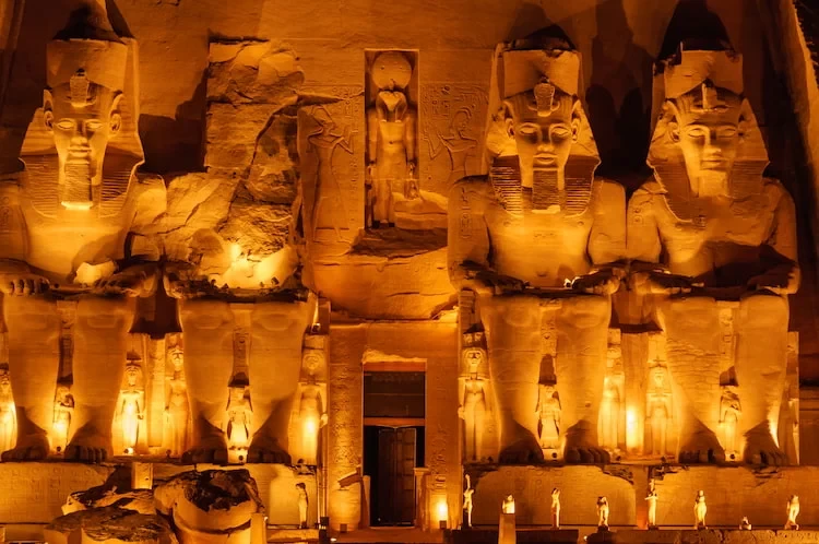 Abu Simbel from Aswan by bus Day Tour