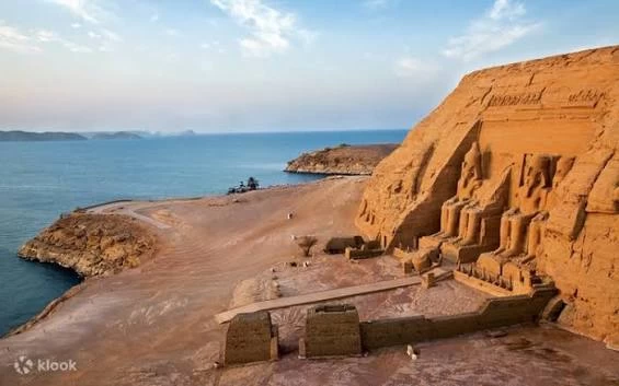 Abu Simbel and High Dam Tour