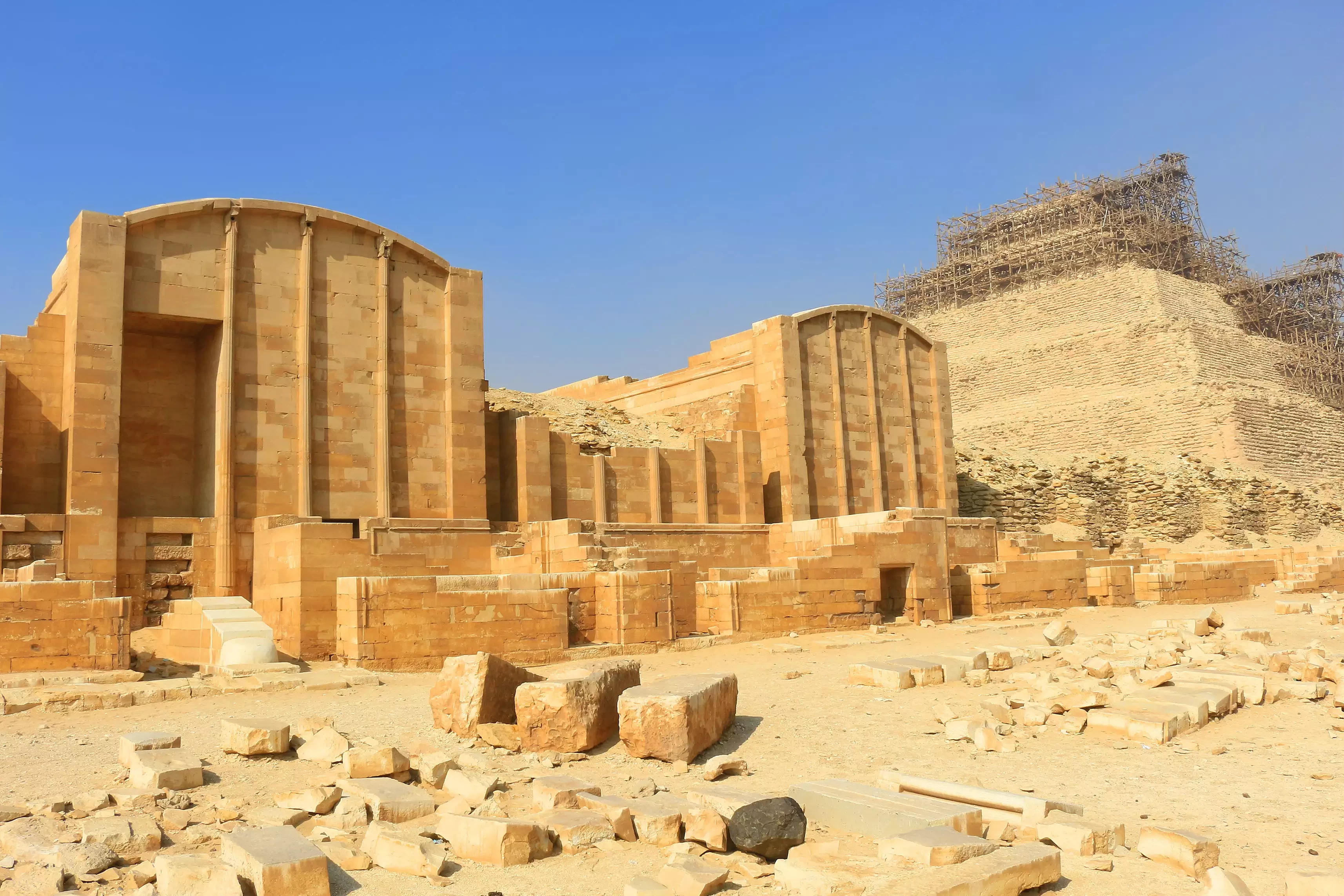 Cheap Giza Pyramids and Saqqara Day Tour