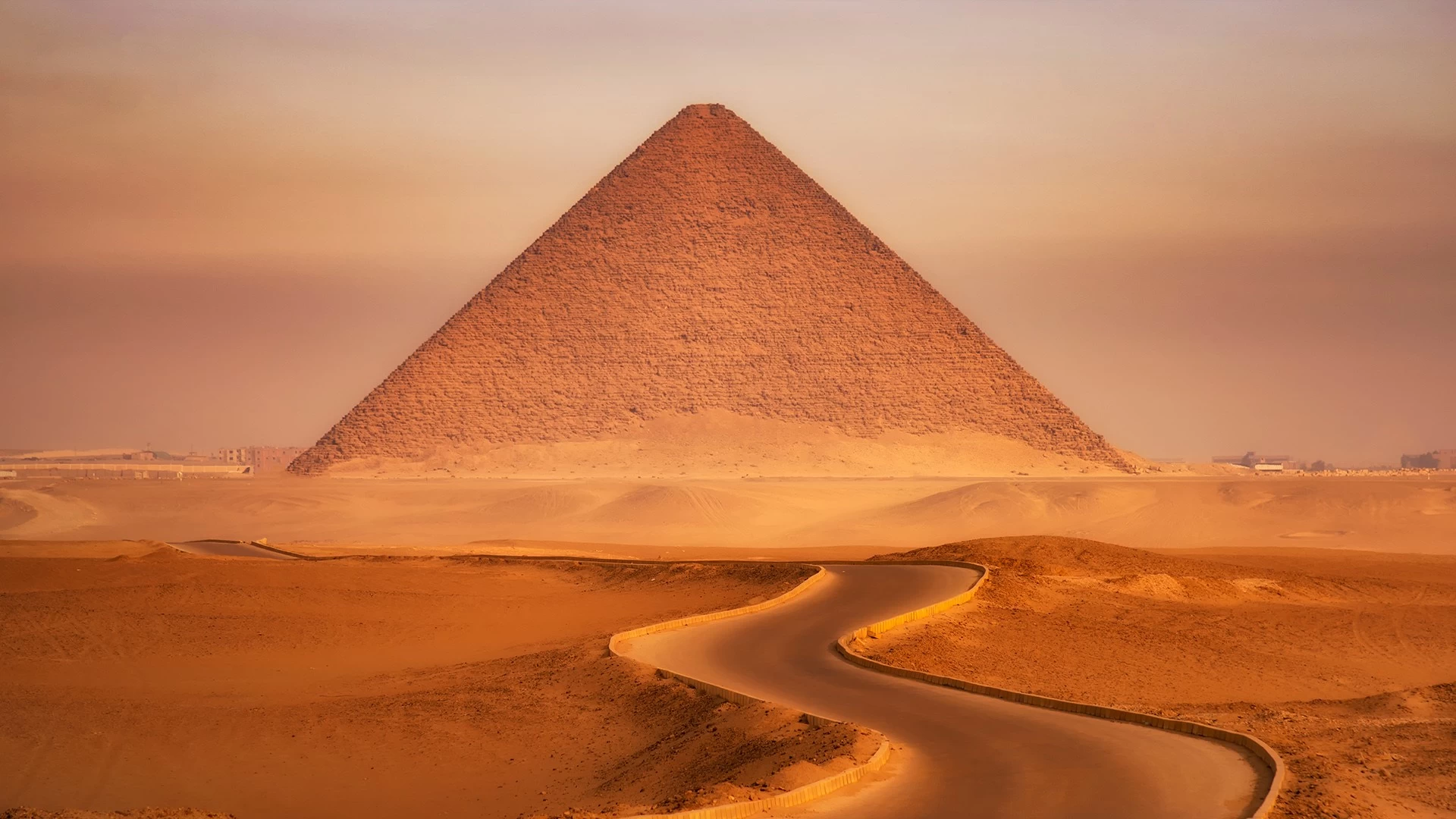 Half Day Tour to Giza Pyramids & Camel Ride with Lunch