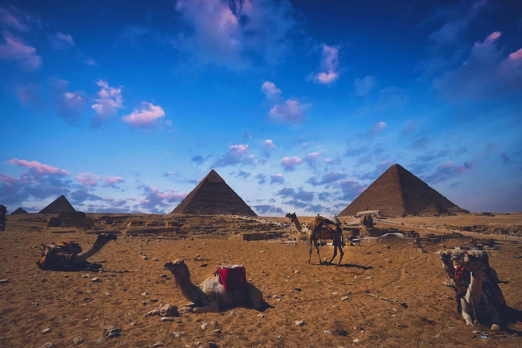 Full-day tour of Cairo with a day with nile cruise dinner