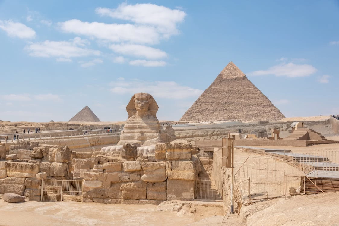 Budget Tour to Giza Pyramids and the Sphinx