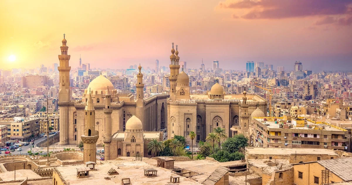 Giza Pyramids, Civilisation Museum & Old Cairo Tour