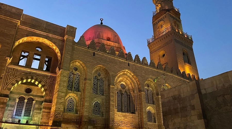 Giza Pyramids, Civilisation Museum & Old Cairo Tour