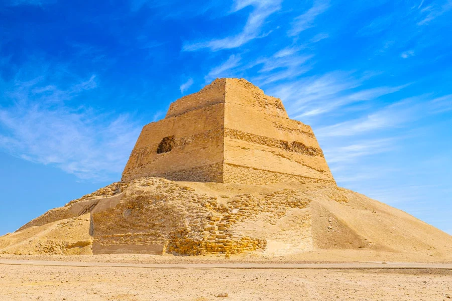 Day Tour to Meidum, Giza Pyramids and Saqqara