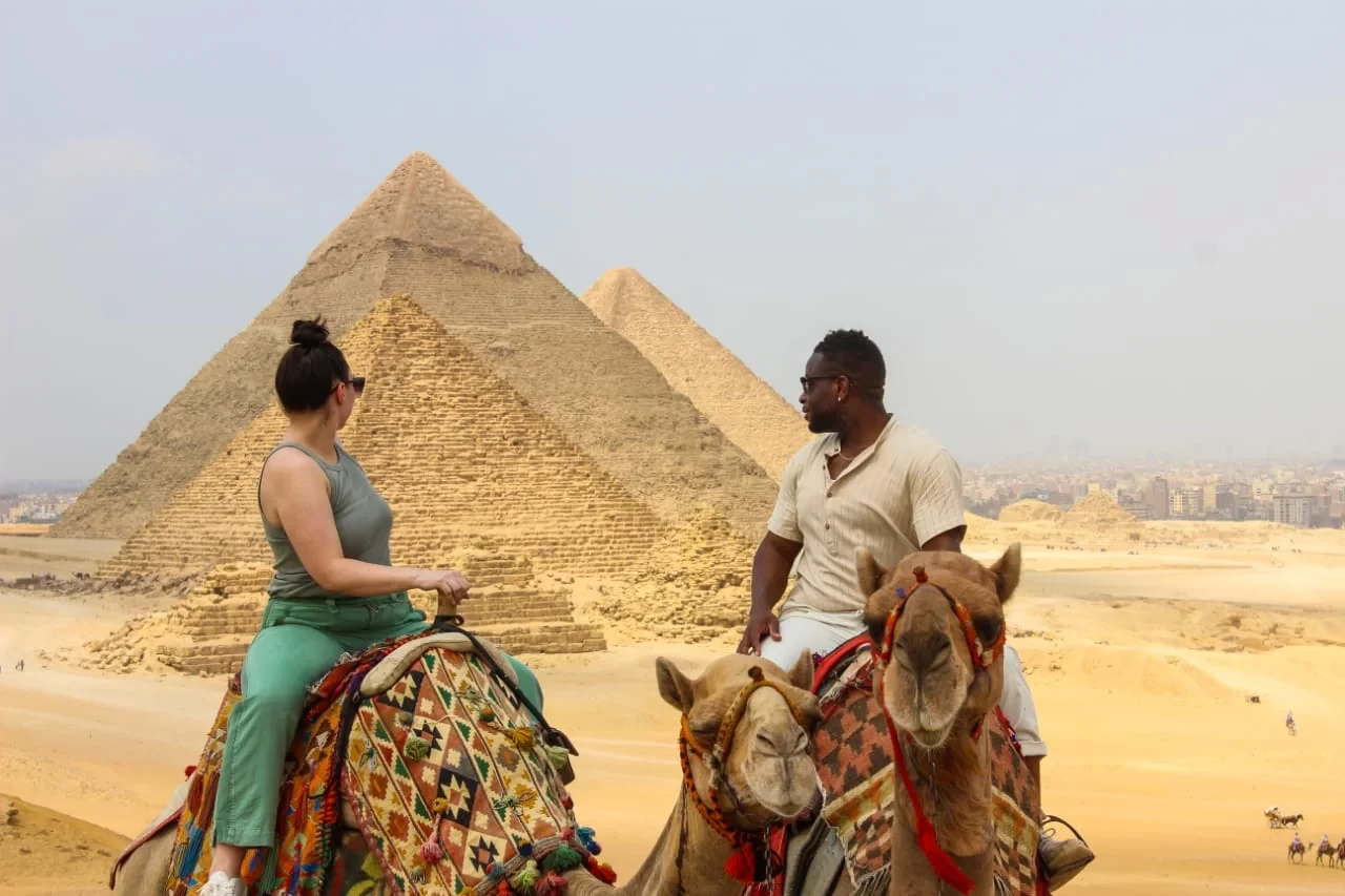 camel ride image