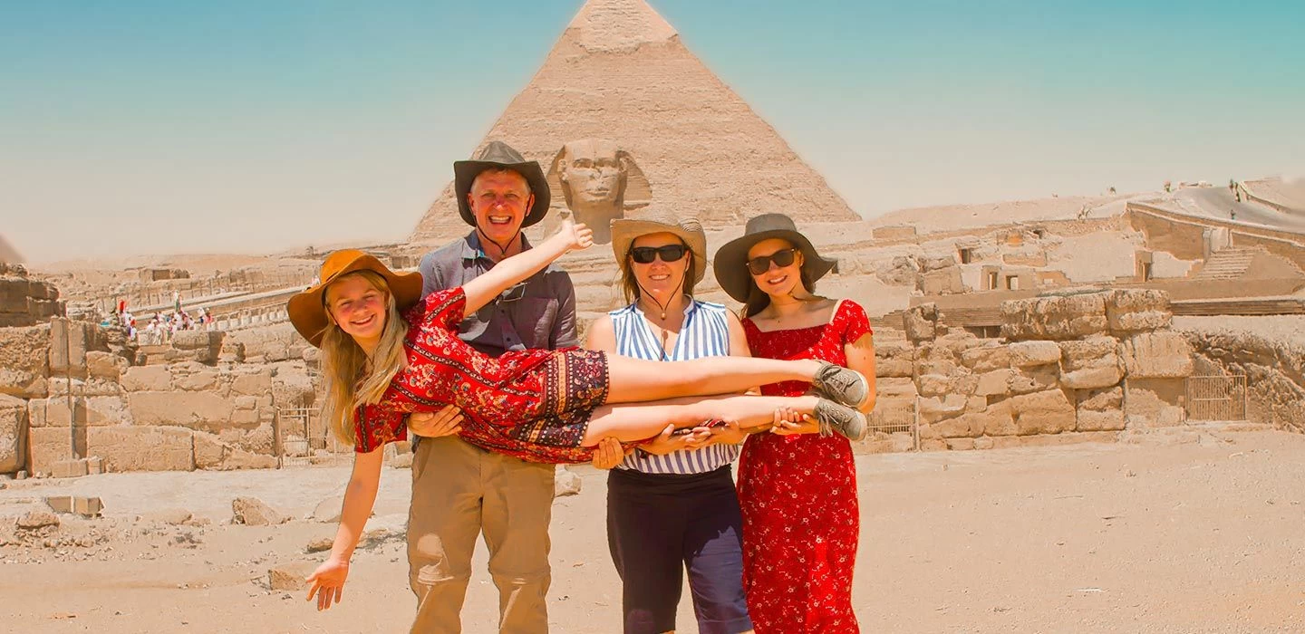 Tour to Giza Pyramids and Meidum from Cairo