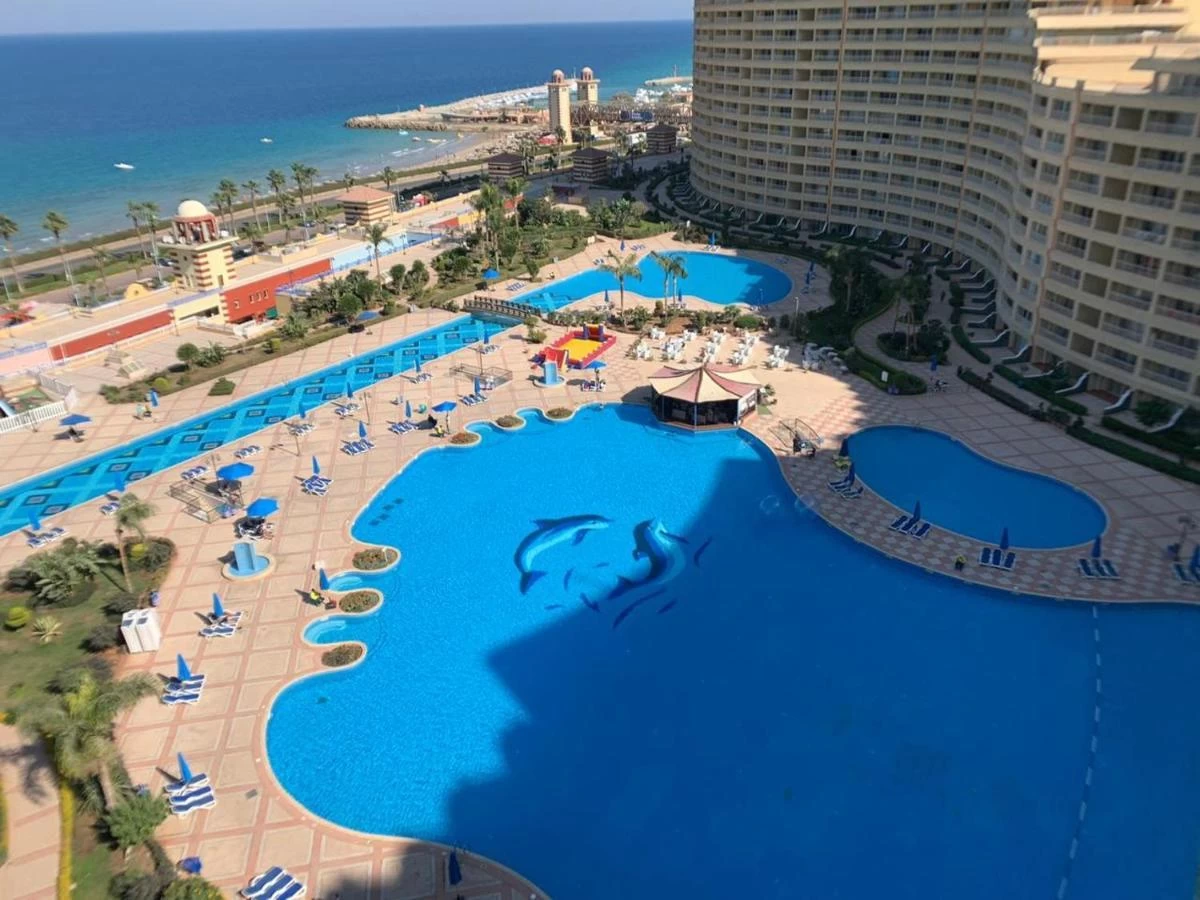 Day Tour to Red Sea El Ain Sokhna from Cairo