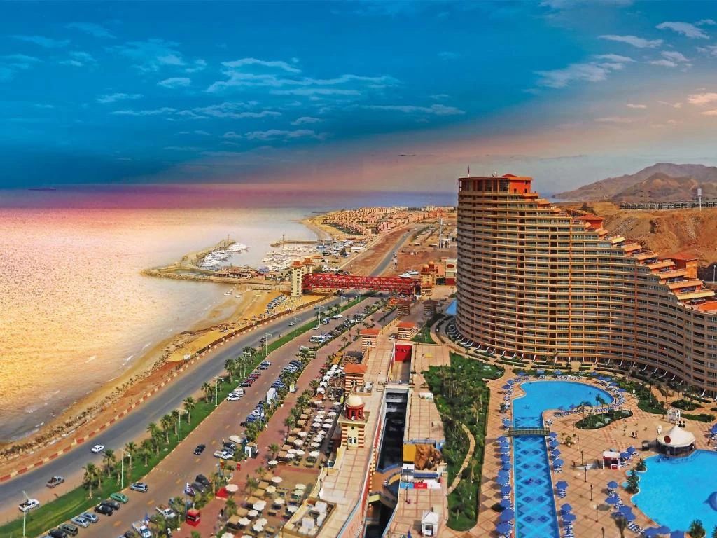 Day Tour to Red Sea El Ain Sokhna from Cairo