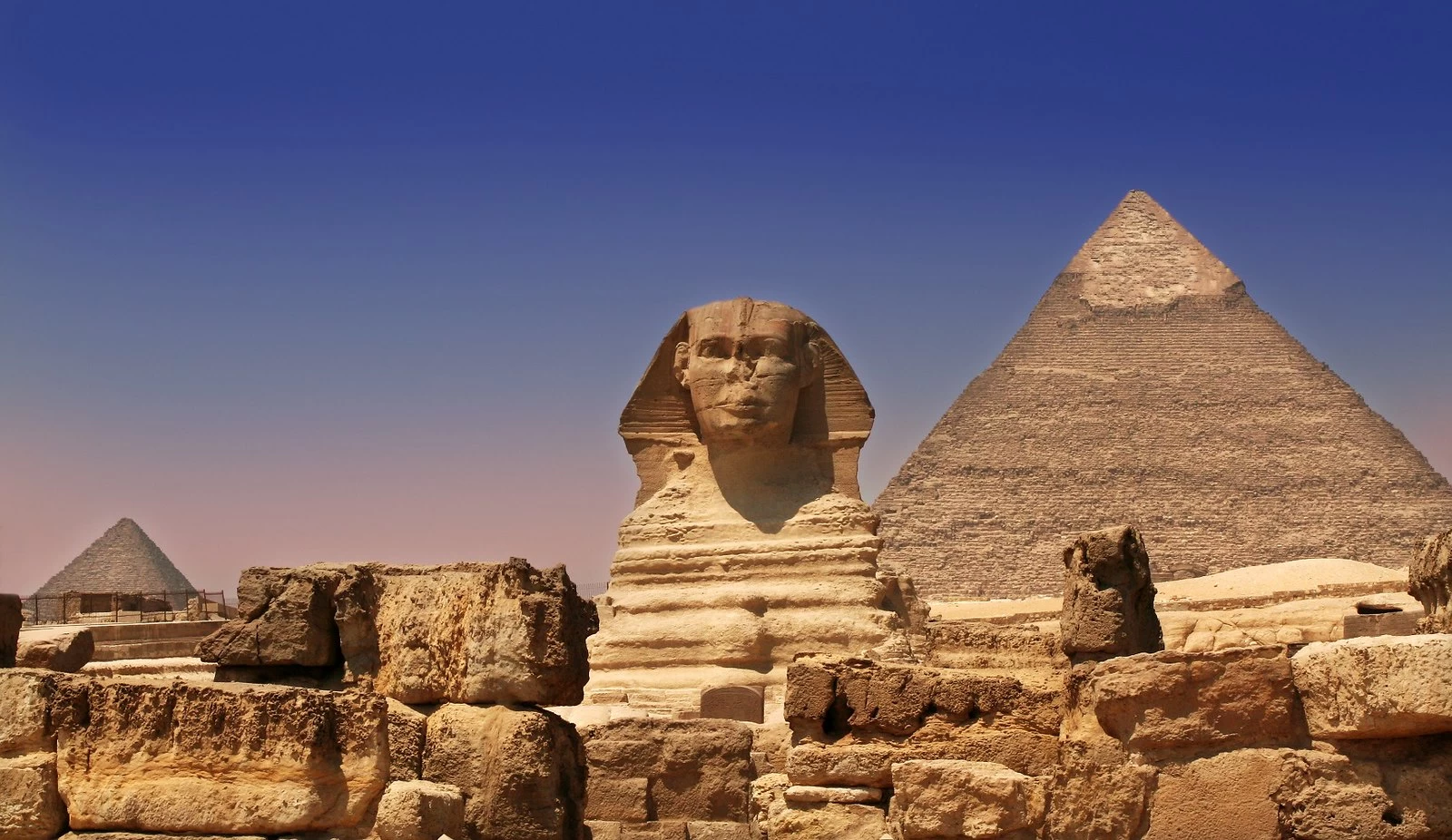 Private Tour to Giza Pyramids, Coptic Cairo & Felucca ride