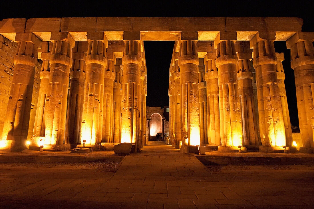 Luxor Temple675786