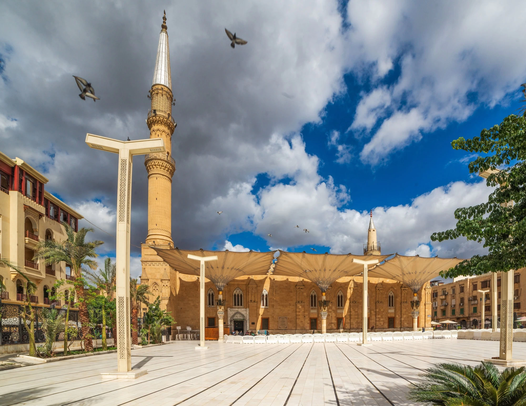 Day Tour to Al Azhar, Al Hussein, Cairo, and Giza Pyramids