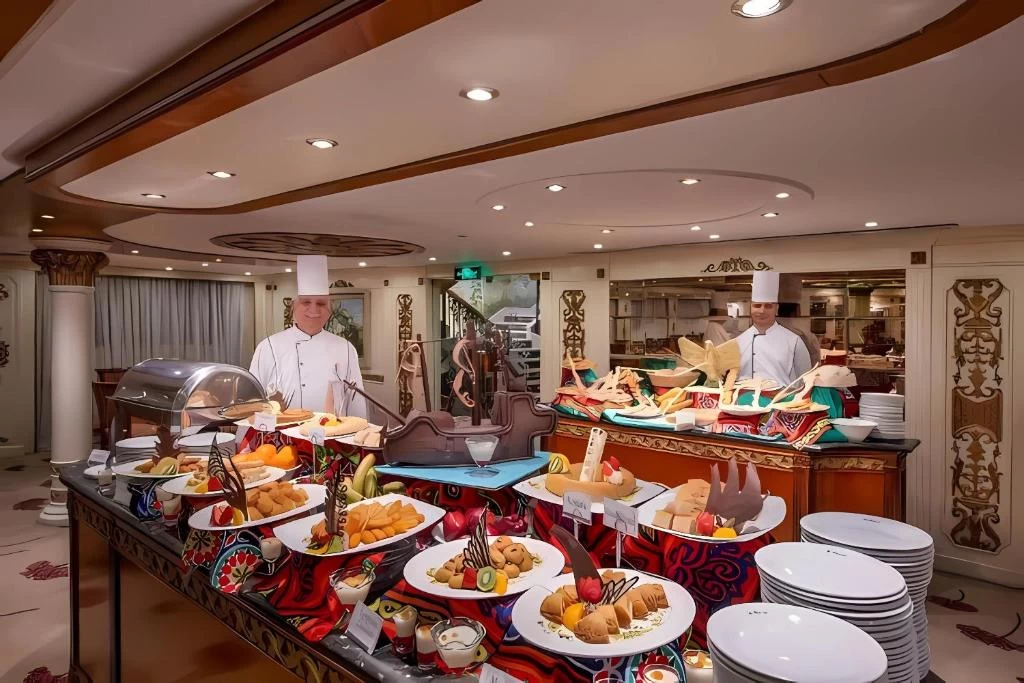Nile Cruise Dinner in Cairo