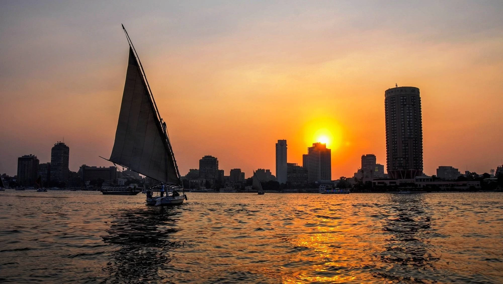 Day Tour to Memphis, Dahshour, and Felucca