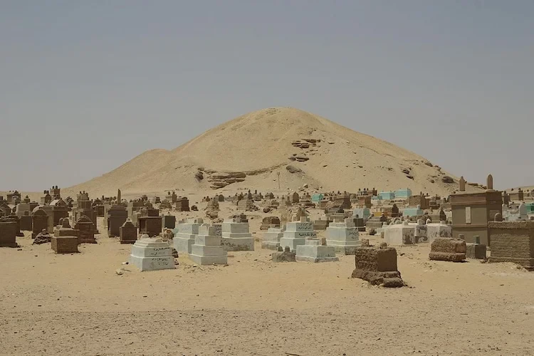 Lahun Pyramid and Lisht Pyramid Tours from Cairo
