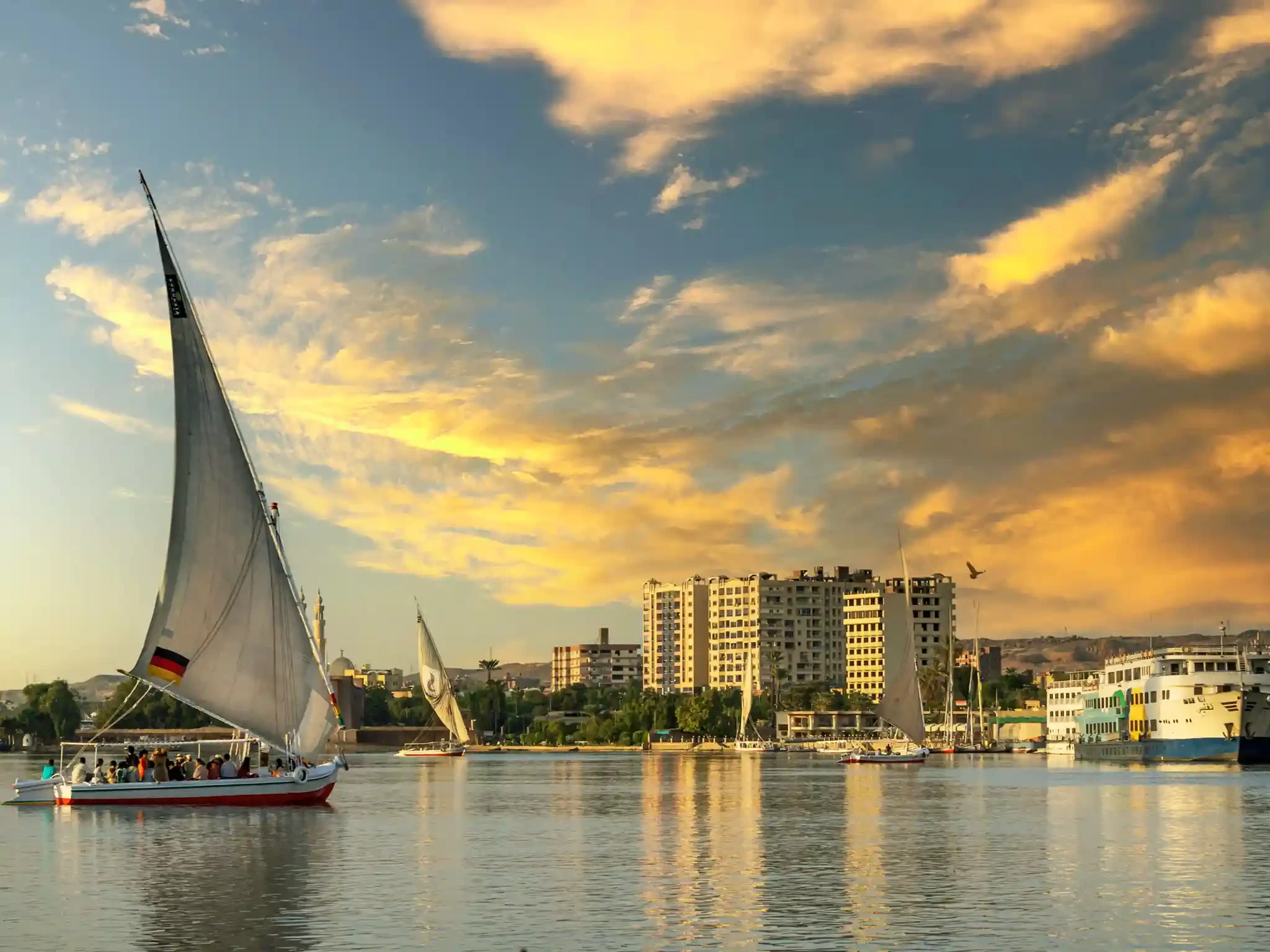 Cairo Full-Day from Dahab & Overnight stay hotel in Cairo