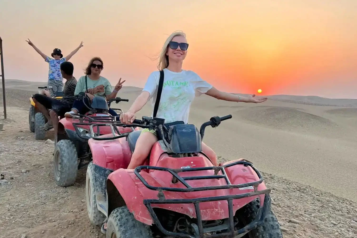 quad biking pyramids567567