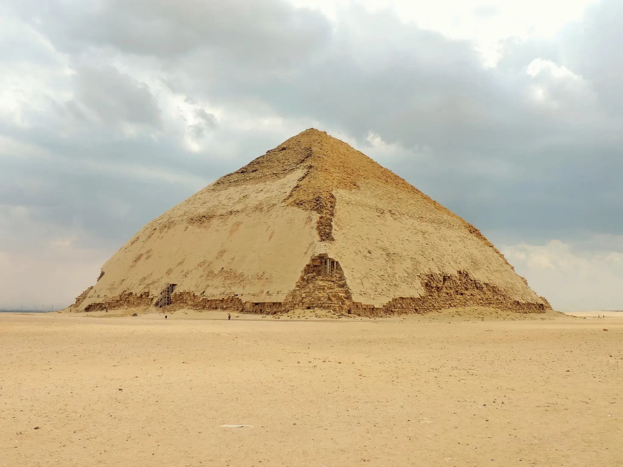 Explore Dahshur Pyramids