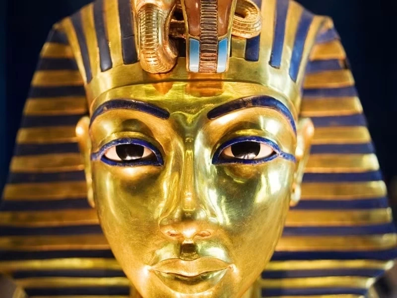 Tutankhamun golden mask