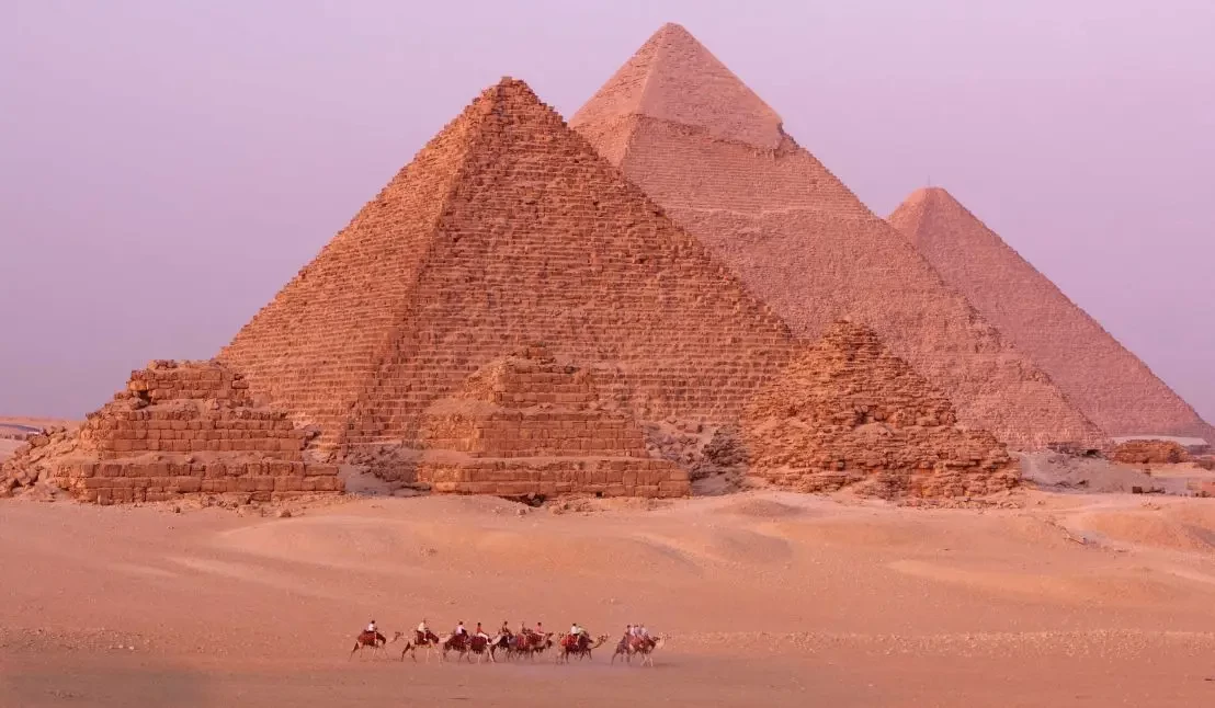 Cairo day tour to Giza